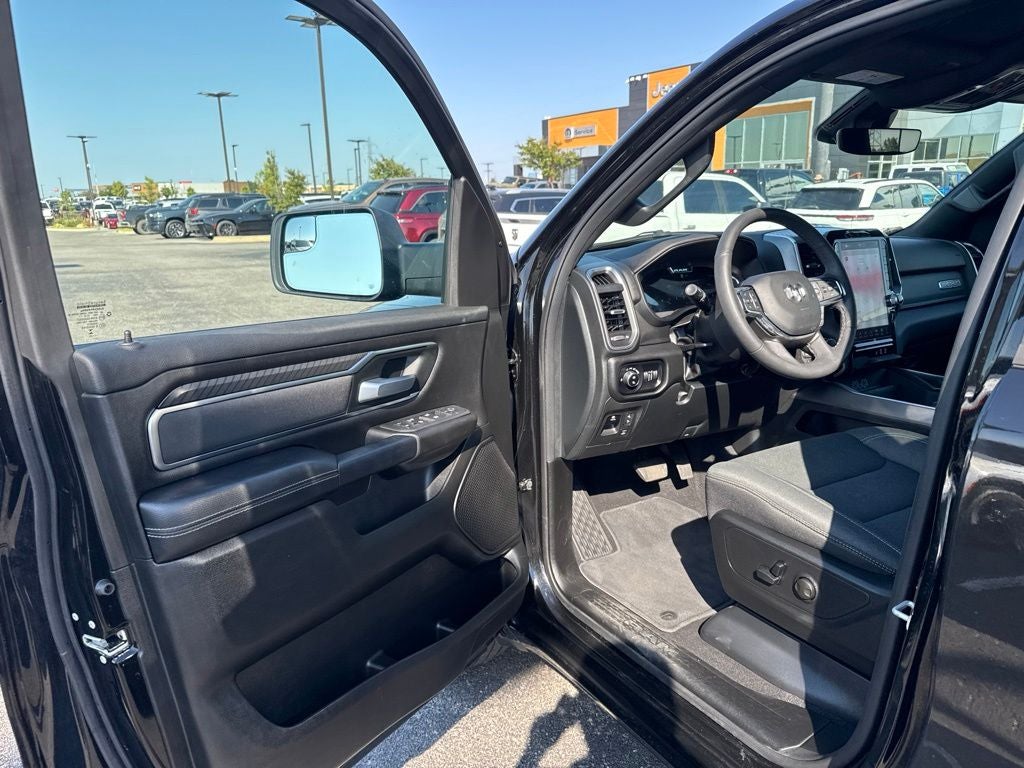 2025 RAM 1500 Big Horn Crew Cab 4x4 6'4' Box
