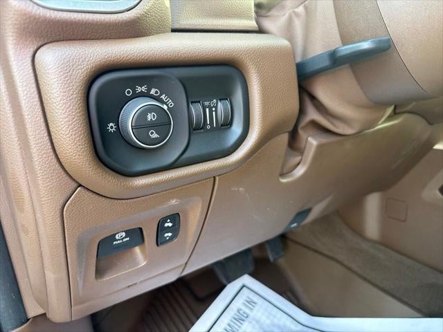 2021 RAM 1500 Laramie Crew Cab 4x4 6'4' Box