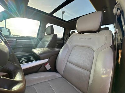 2021 RAM 1500 Laramie Crew Cab 4x4 6'4' Box