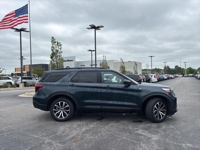 2023 Ford Explorer ST-Line