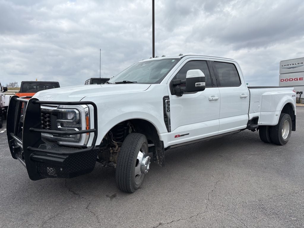 2023 Ford F-350SD LARIAT