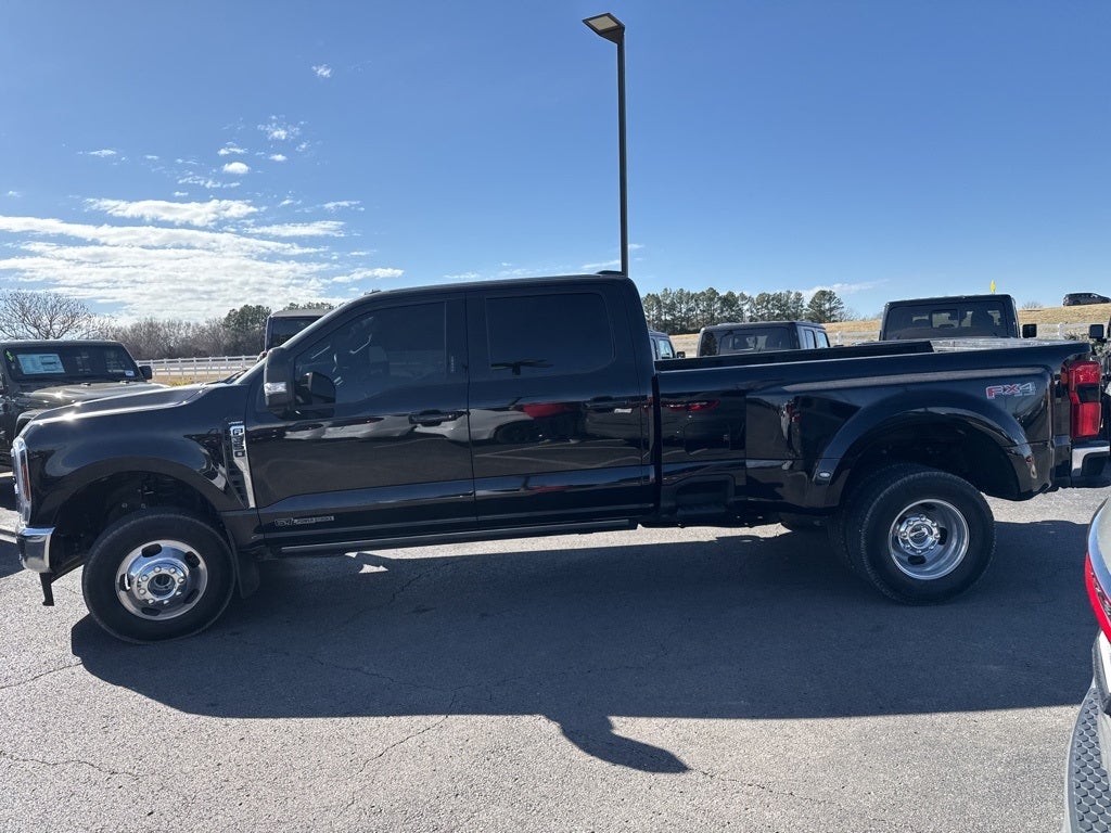 2024 Ford F-350SD Lariat DRW