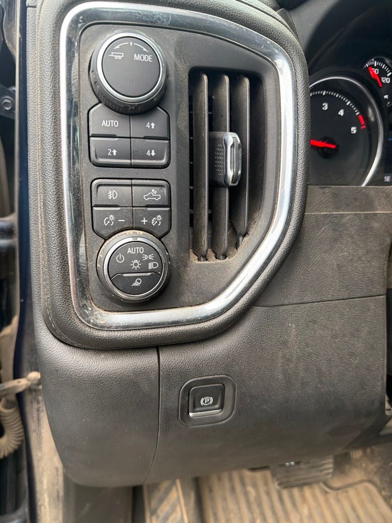 2022 Chevrolet Silverado 2500HD 4WD Crew Cab Standard Bed LTZ