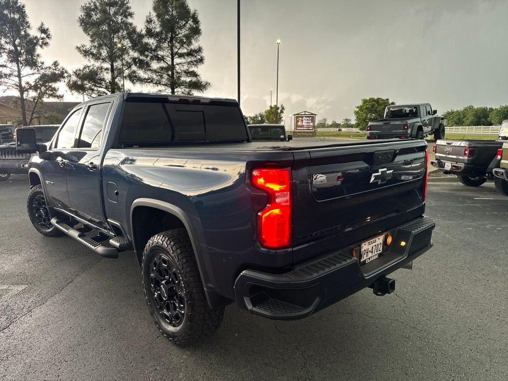 2022 Chevrolet Silverado 2500HD 4WD Crew Cab Standard Bed LTZ