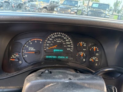 2005 Chevrolet Silverado 2500HD LS