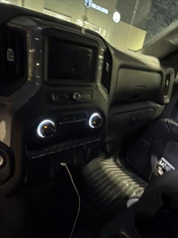 2022 Chevrolet Silverado 1500 2WD Crew Cab Short Bed Custom