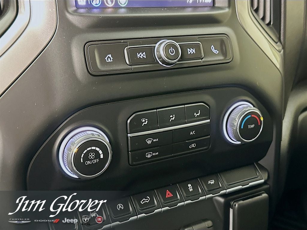 2022 Chevrolet Silverado 1500 2WD Crew Cab Short Bed Custom