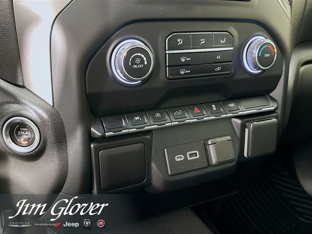 2022 Chevrolet Silverado 1500 2WD Crew Cab Short Bed Custom