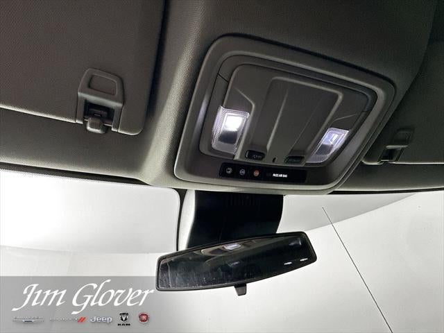 2022 Chevrolet Silverado 1500 2WD Crew Cab Short Bed Custom