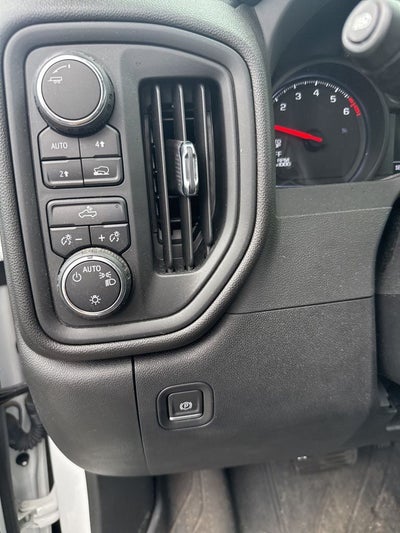 2024 Chevrolet Silverado 1500 4WD Crew Cab Short Bed Custom