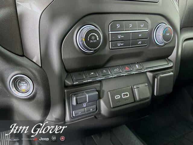 2024 Chevrolet Silverado 1500 4WD Crew Cab Short Bed Custom