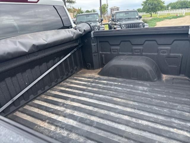 2024 Chevrolet Silverado 1500 4WD Crew Cab Short Bed Custom