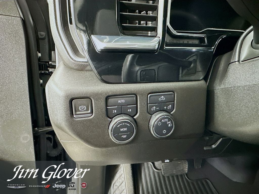 2024 Chevrolet Silverado 1500 4WD Crew Cab Short Bed LT with 2FL