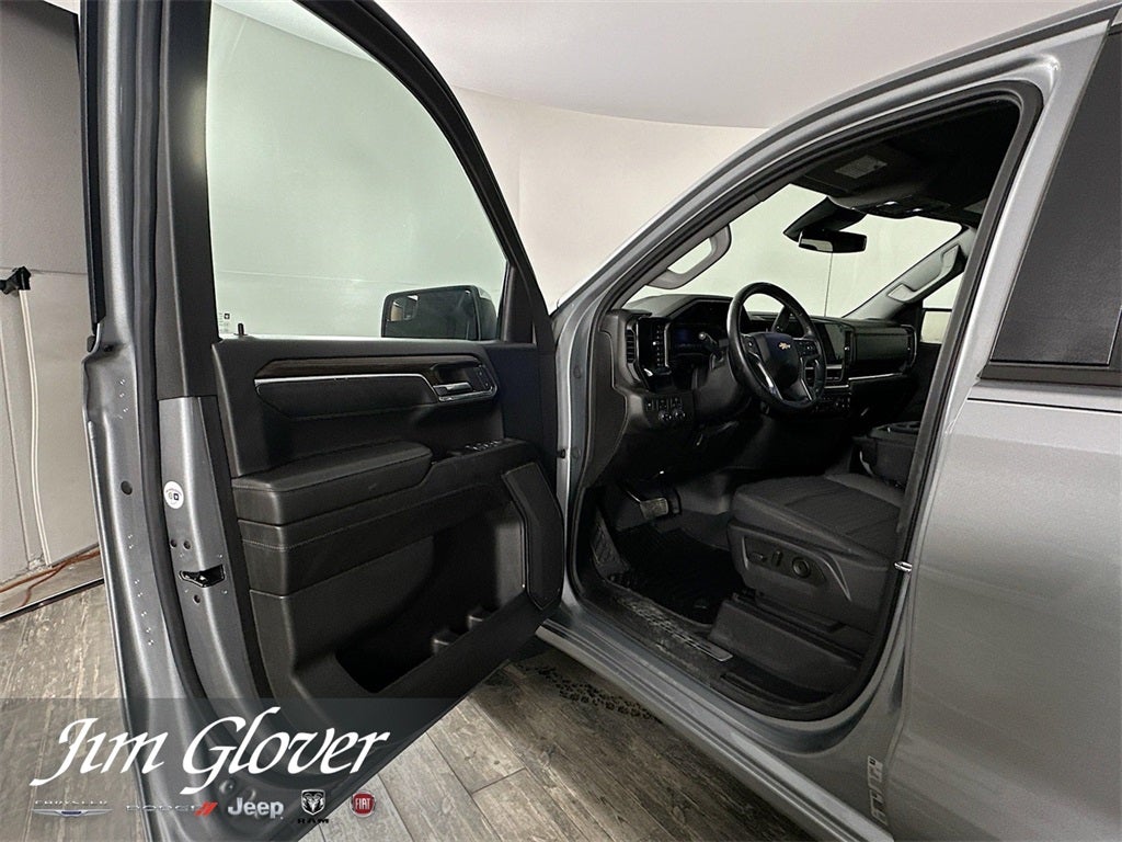 2024 Chevrolet Silverado 1500 4WD Crew Cab Short Bed LT with 2FL