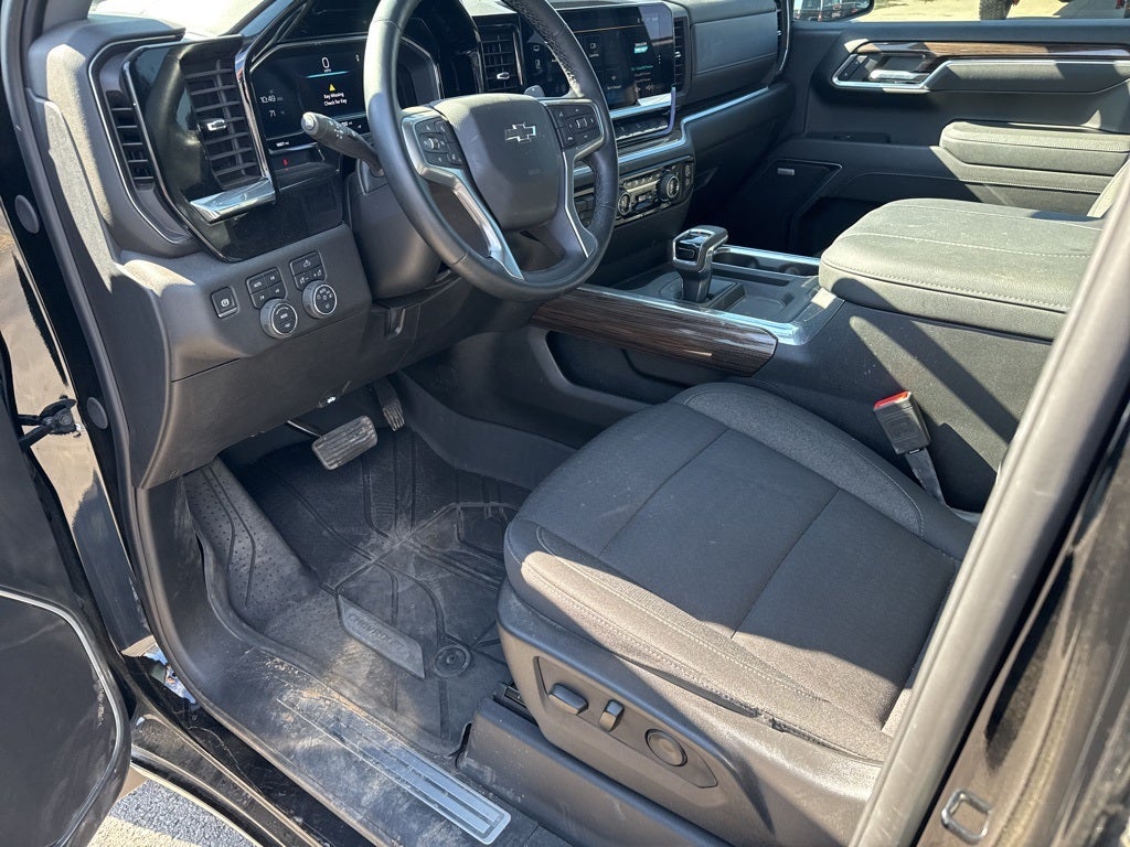 2025 Chevrolet Silverado 1500 4WD Crew Cab Short Bed RST