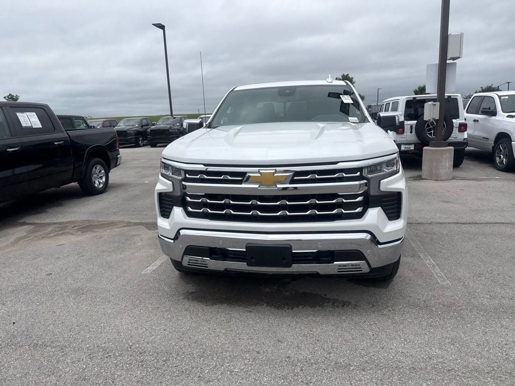 2025 Chevrolet Silverado 1500 4WD Crew Cab Short Bed LTZ