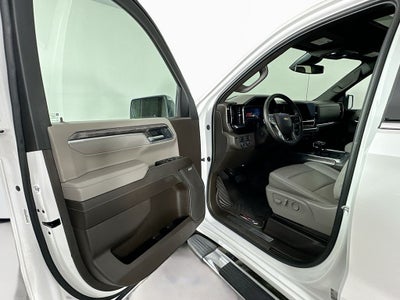 2025 Chevrolet Silverado 1500 4WD Crew Cab Short Bed LTZ