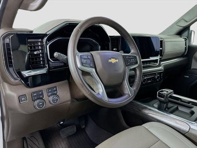 2025 Chevrolet Silverado 1500 4WD Crew Cab Short Bed LTZ