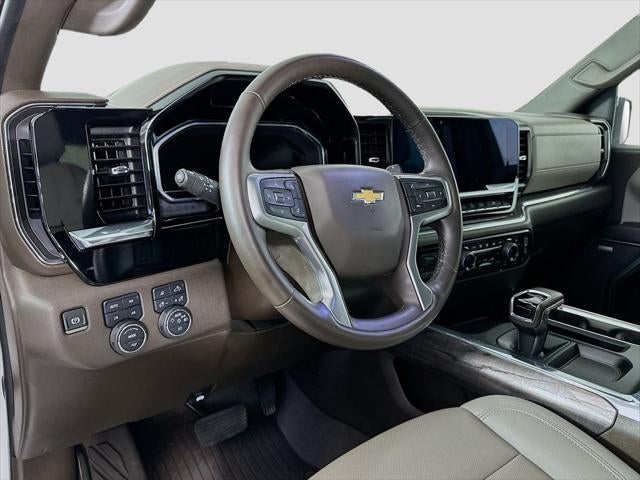 2025 Chevrolet Silverado 1500 4WD Crew Cab Short Bed LTZ