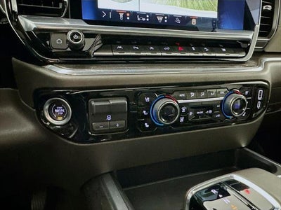 2025 Chevrolet Silverado 1500 4WD Crew Cab Short Bed LTZ