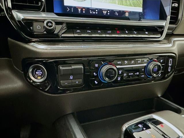 2025 Chevrolet Silverado 1500 4WD Crew Cab Short Bed LTZ