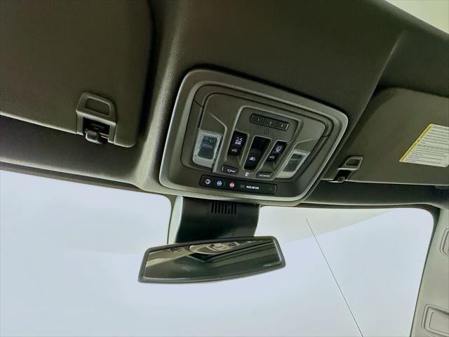 2025 Chevrolet Silverado 1500 4WD Crew Cab Short Bed LTZ
