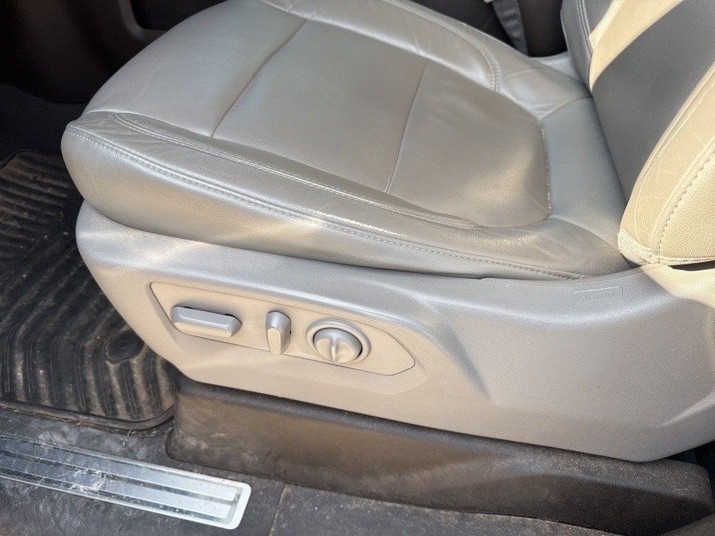 2020 Chevrolet Silverado 1500 4WD Crew Cab Short Bed RST