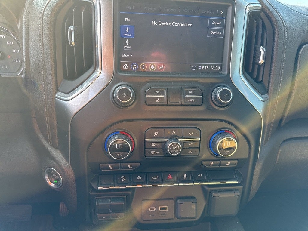 2020 Chevrolet Silverado 1500 4WD Crew Cab Short Bed RST