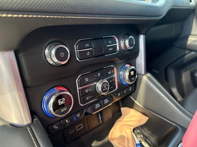2022 GMC Yukon 4WD SLT