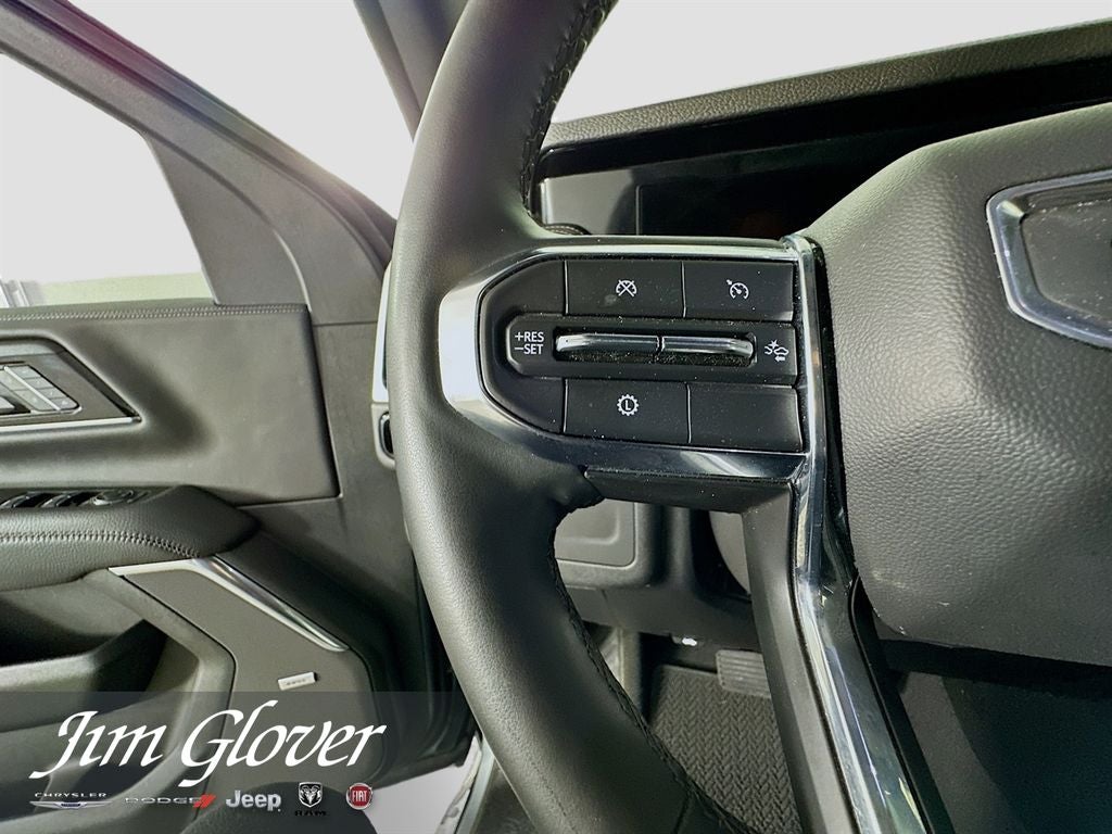 2025 GMC Yukon 4WD Denali
