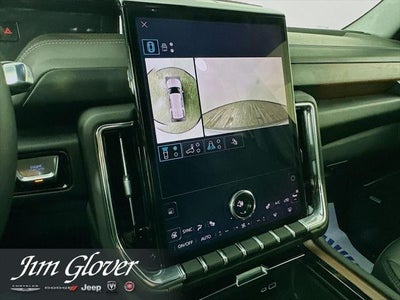 2025 GMC Yukon 4WD Denali