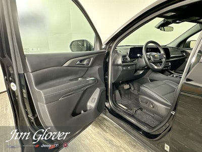 2024 Chevrolet Traverse FWD LT