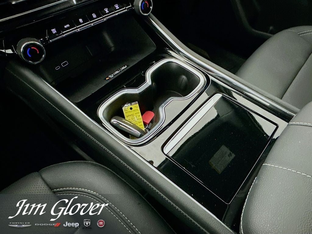 2024 Chevrolet Traverse FWD LT