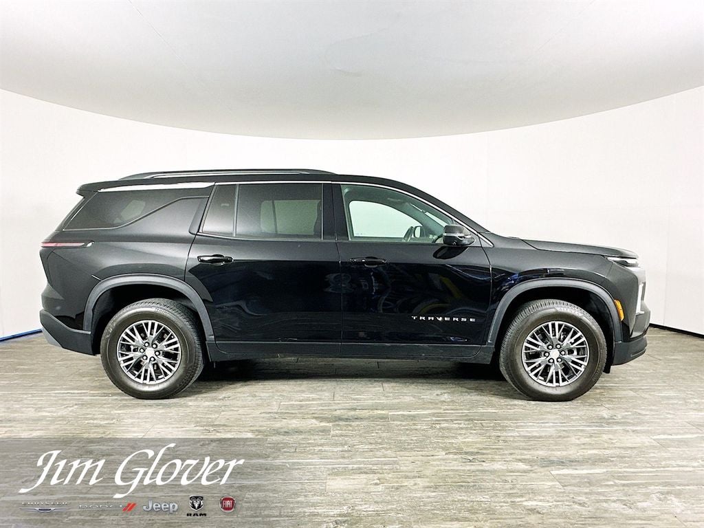 2024 Chevrolet Traverse FWD LT