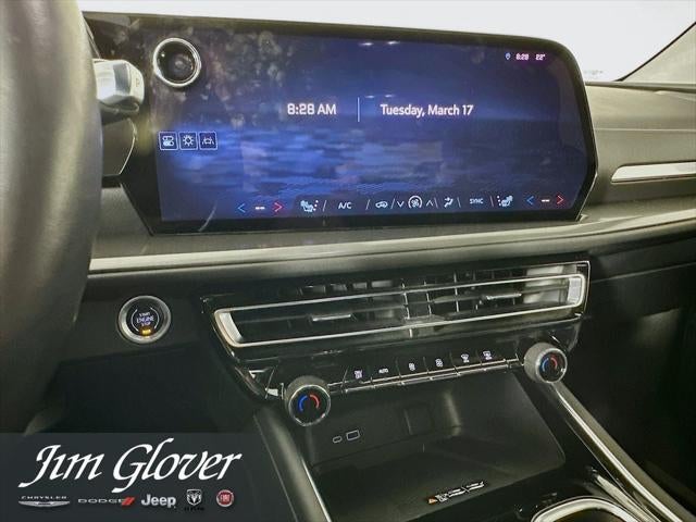 2024 Chevrolet Traverse FWD LT