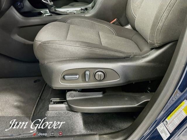 2023 Chevrolet Traverse FWD LT Cloth