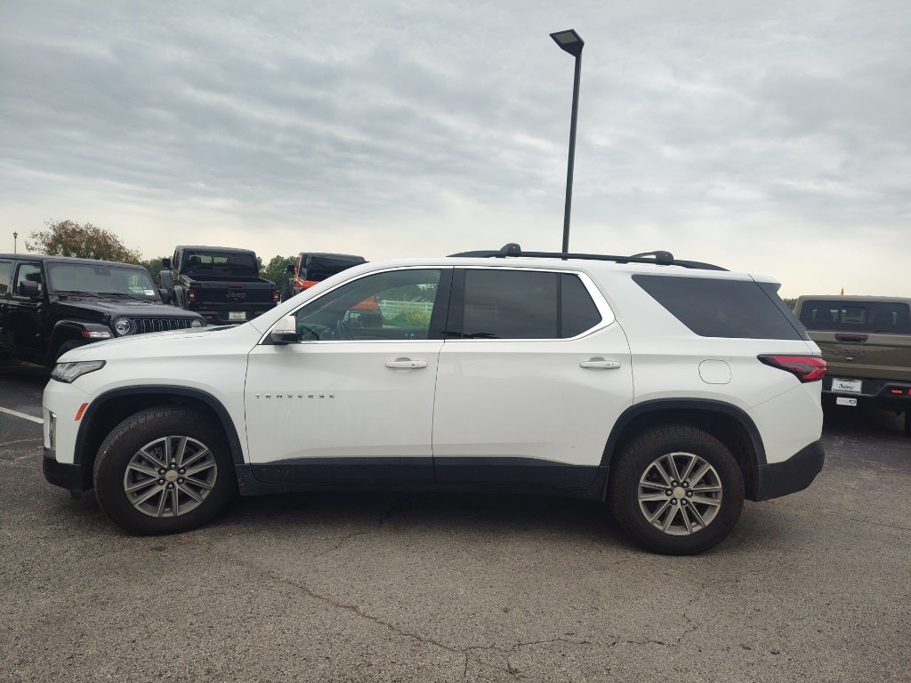 2023 Chevrolet Traverse FWD LT Cloth
