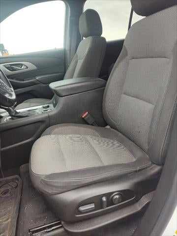 2023 Chevrolet Traverse FWD LT Cloth