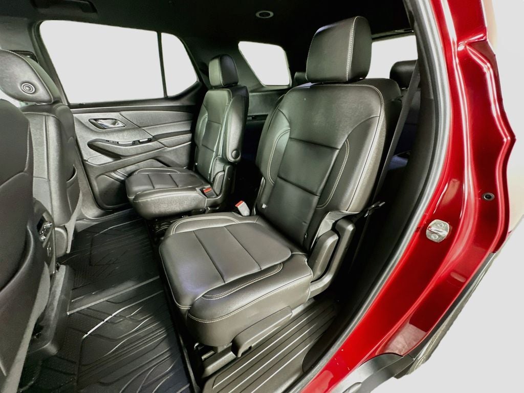 2023 Chevrolet Traverse AWD LT Leather