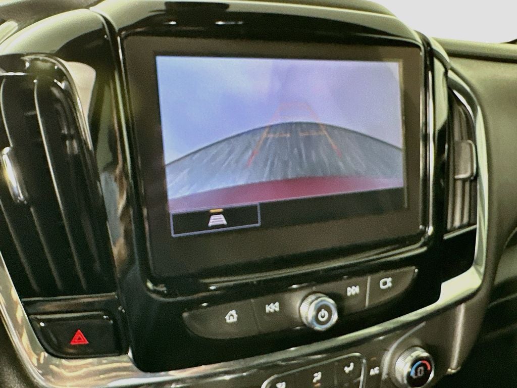2023 Chevrolet Traverse AWD LT Leather