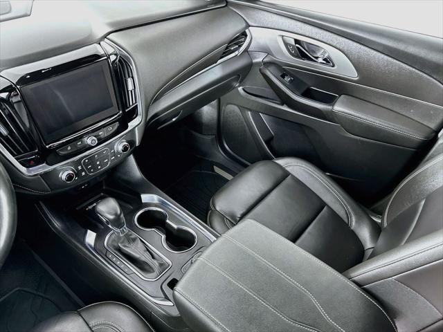 2023 Chevrolet Traverse AWD LT Leather