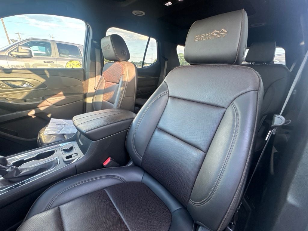 2023 Chevrolet Traverse High Country