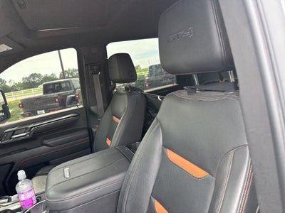 2024 GMC Sierra 2500HD 4WD Crew Cab Standard Bed AT4