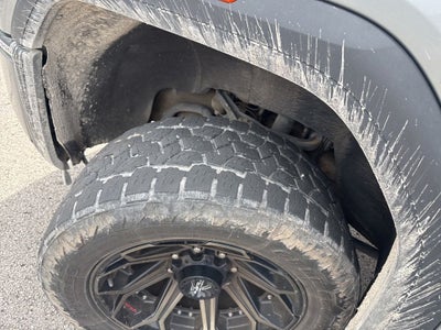 2024 GMC Sierra 2500HD 4WD Crew Cab Standard Bed AT4