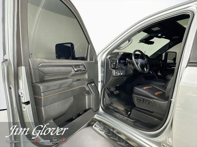 2024 GMC Sierra 2500HD 4WD Crew Cab Standard Bed AT4