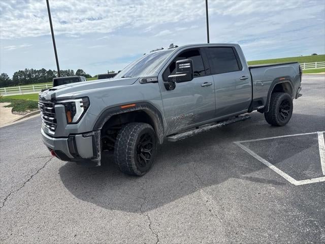 2024 GMC Sierra 2500HD 4WD Crew Cab Standard Bed AT4