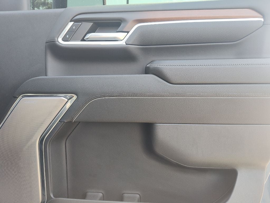 2024 GMC Sierra 2500HD 4WD Crew Cab Standard Bed Denali