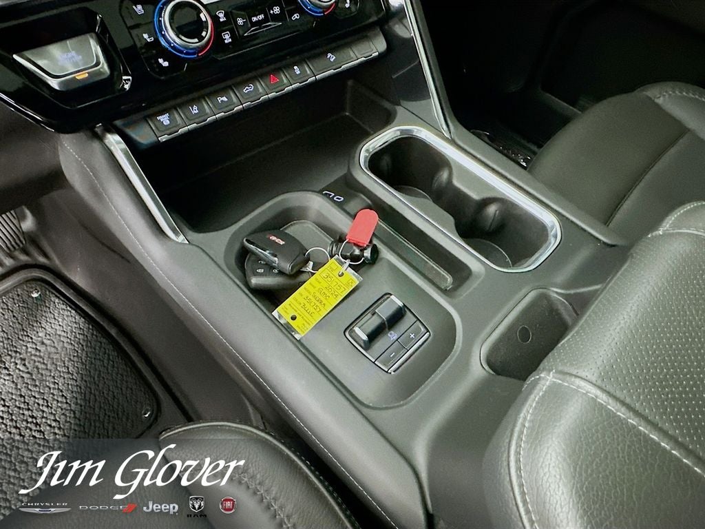 2024 GMC Sierra 2500HD 4WD Crew Cab Standard Bed Denali