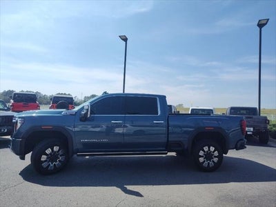 2024 GMC Sierra 2500HD 4WD Crew Cab Standard Bed Denali