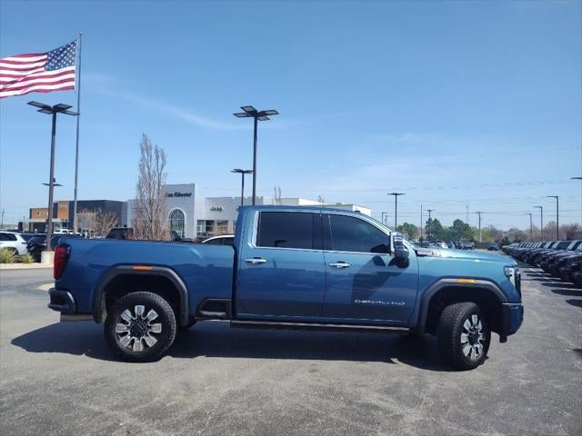 2024 GMC Sierra 2500HD 4WD Crew Cab Standard Bed Denali